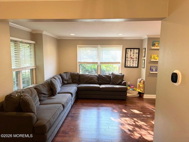 18 Providence Lane, Howell, NJ 07731