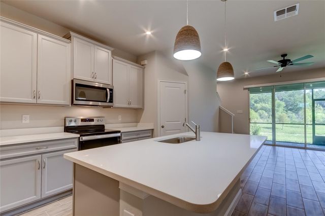 8341 WILDFLOWER GLEN AVENUE, Odessa, FL 33556