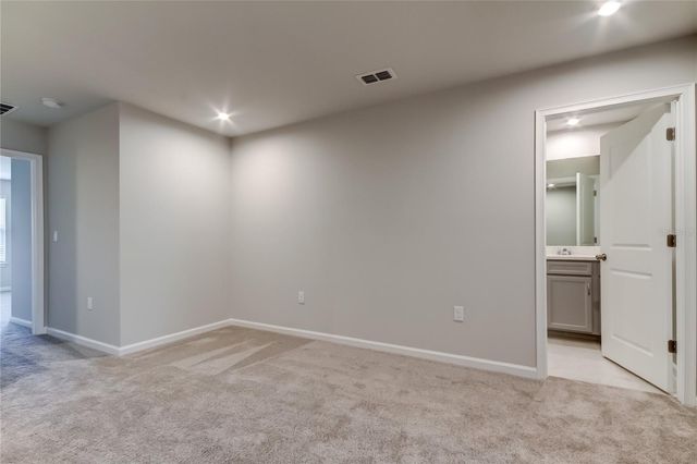 8341 WILDFLOWER GLEN AVENUE, Odessa, FL 33556