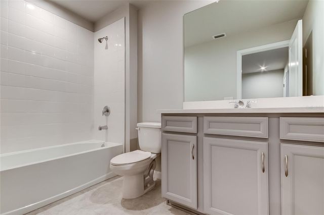 8341 WILDFLOWER GLEN AVENUE, Odessa, FL 33556