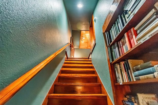 341 W WISCONSIN AVENUE, Deland, FL 32720