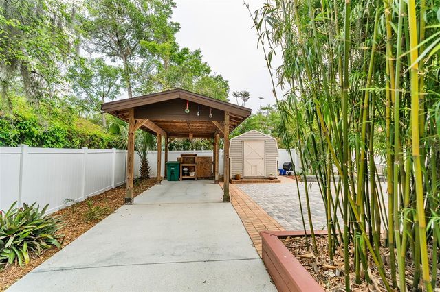 341 W WISCONSIN AVENUE, Deland, FL 32720