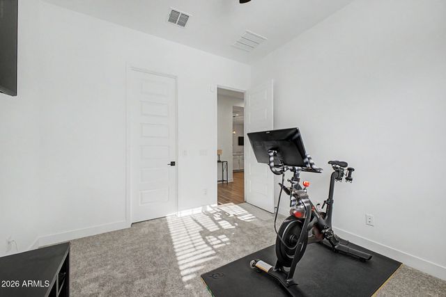 8432 W SOLANO Drive, Glendale, AZ 85305