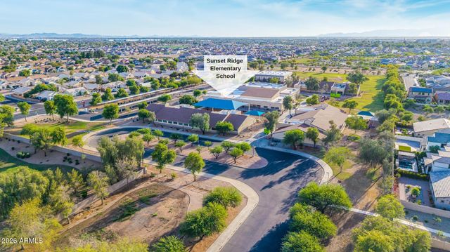 8432 W SOLANO Drive, Glendale, AZ 85305