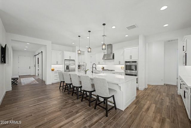 8432 W SOLANO Drive, Glendale, AZ 85305
