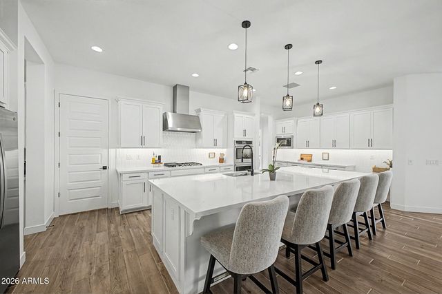8432 W SOLANO Drive, Glendale, AZ 85305