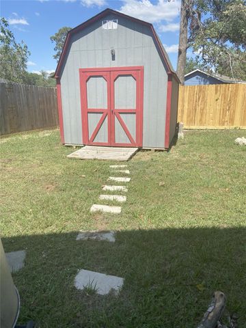 8161 Snowden Street, Houston, TX 77028