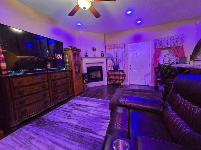 8161 Snowden Street, Houston, TX 77028