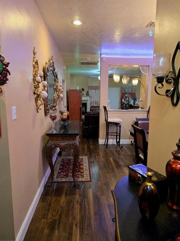 8161 Snowden Street, Houston, TX 77028