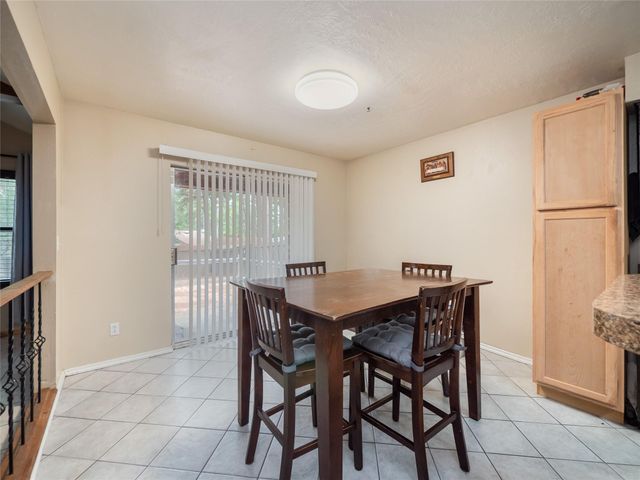 108 Lei CT, Bastrop, TX 78602