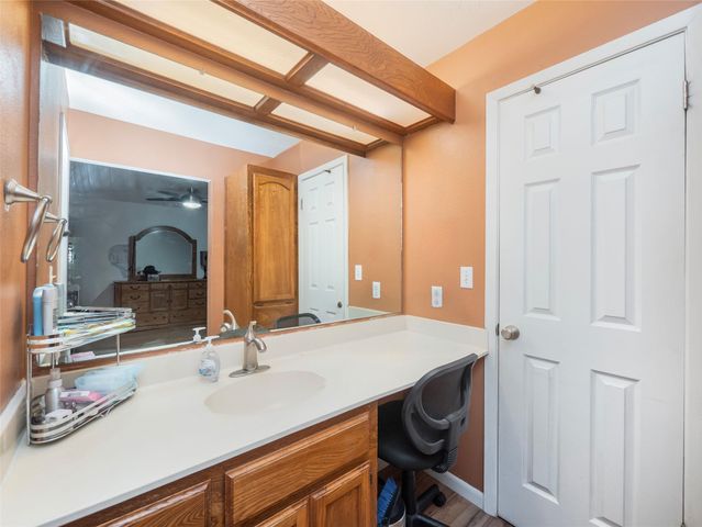 108 Lei CT, Bastrop, TX 78602