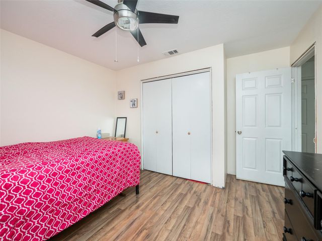 108 Lei CT, Bastrop, TX 78602