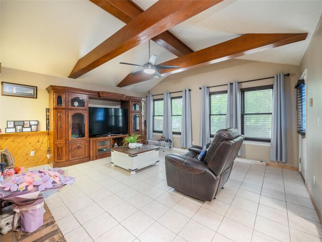 108 Lei CT, Bastrop, TX 78602