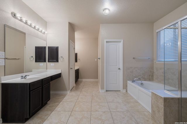 342 CHLOE HTS, San Antonio, TX 78253