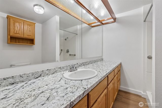 31430 W Lake Morton Drive SE, Kent, WA 98042