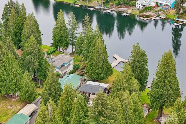 31430 W Lake Morton Drive SE, Kent, WA 98042