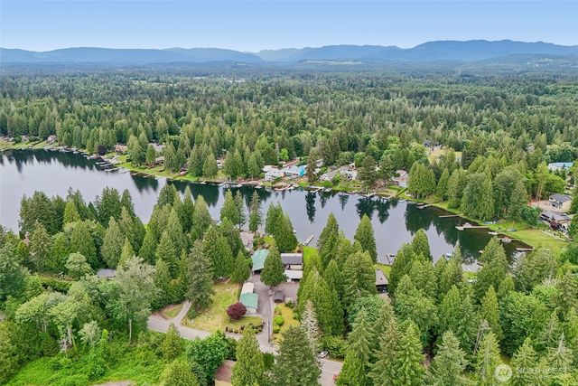 31430 W Lake Morton Drive SE, Kent, WA 98042