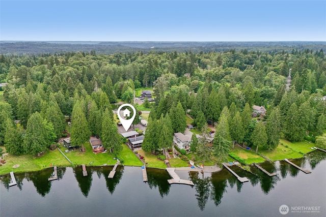 31430 W Lake Morton Drive SE, Kent, WA 98042
