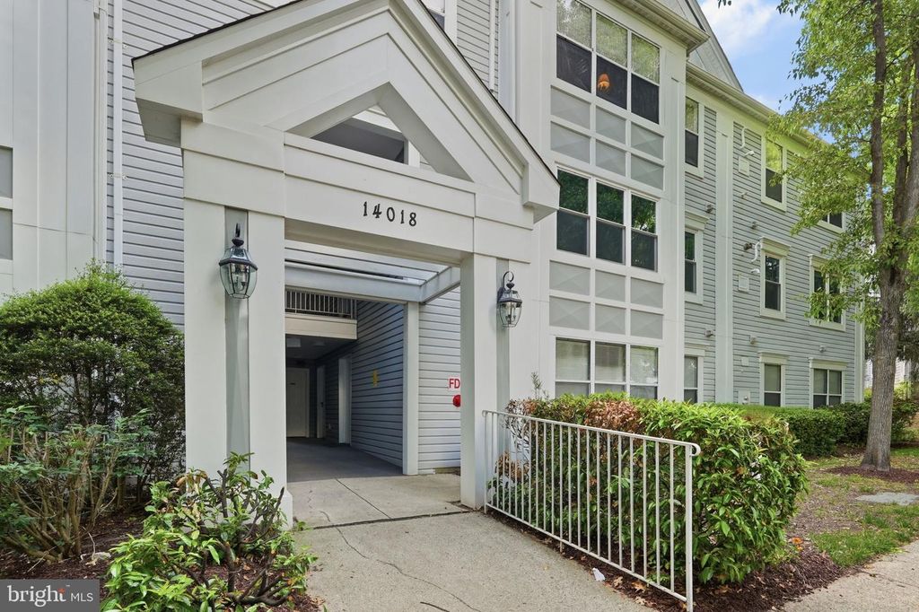 Image 21 of property listing at 14018 VALLEYFIELD DR #6-7, Silver Spring, MD 20906