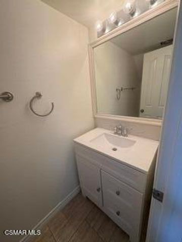 3855 Lost Springs Drive, Calabasas, CA 91301