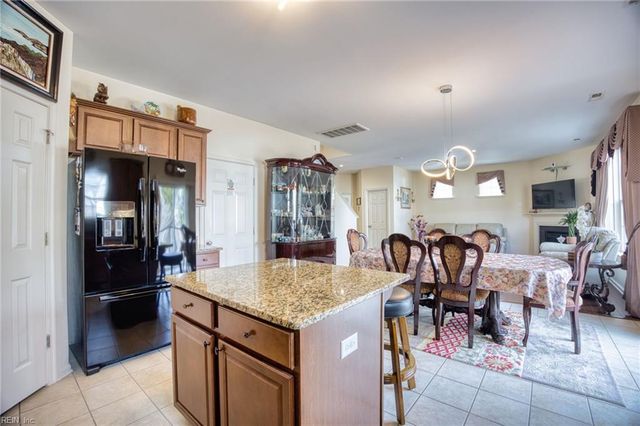 716 Daylily LN, Newport News, VA 23608