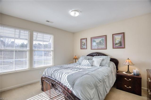 716 Daylily LN, Newport News, VA 23608