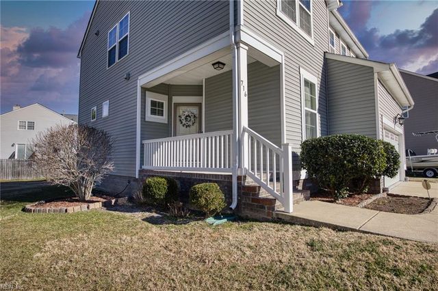 716 Daylily LN, Newport News, VA 23608