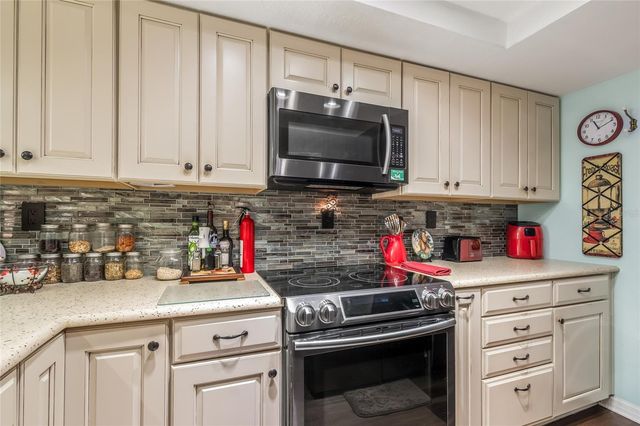 90 S HIGHLAND AVENUE 318, Tarpon Springs, FL 34689