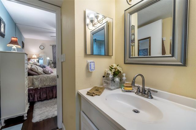 90 S HIGHLAND AVENUE 318, Tarpon Springs, FL 34689