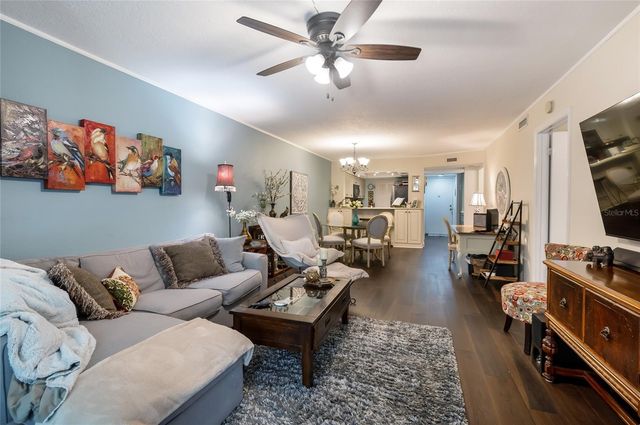 90 S HIGHLAND AVENUE 318, Tarpon Springs, FL 34689