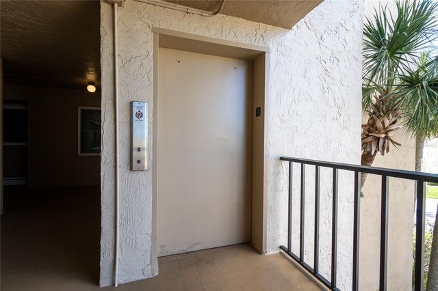 90 S HIGHLAND AVENUE 318, Tarpon Springs, FL 34689