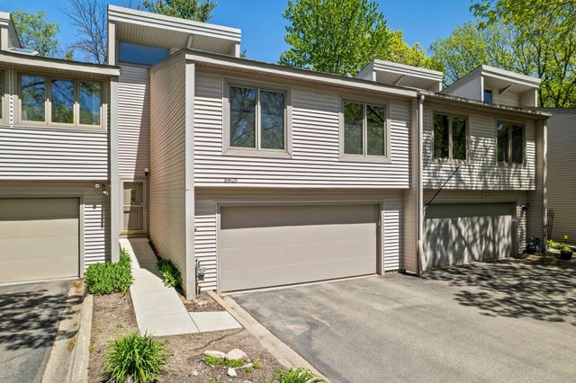 8405 137th Court, Apple Valley, MN 55124