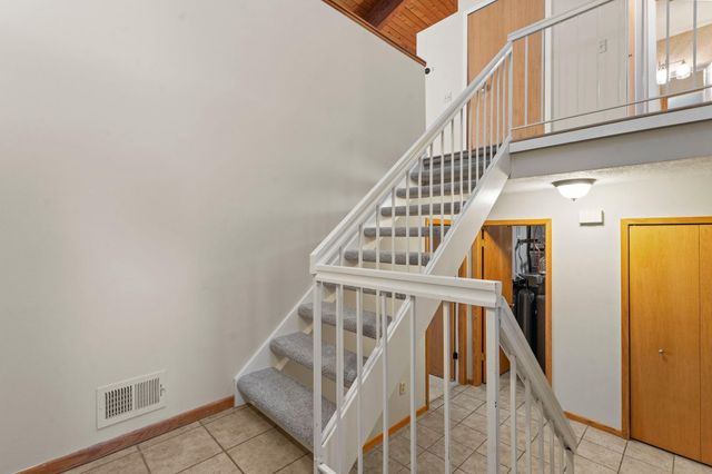 8405 137th Court, Apple Valley, MN 55124