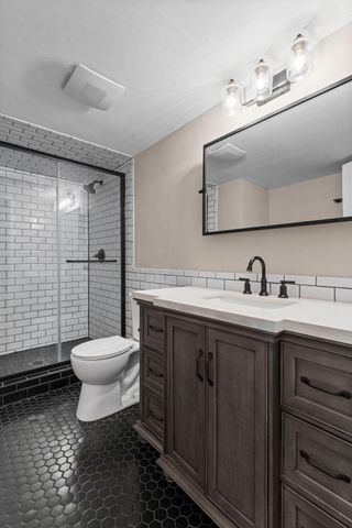 8405 137th Court, Apple Valley, MN 55124