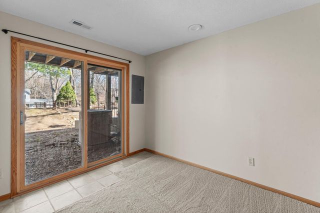 8405 137th Court, Apple Valley, MN 55124
