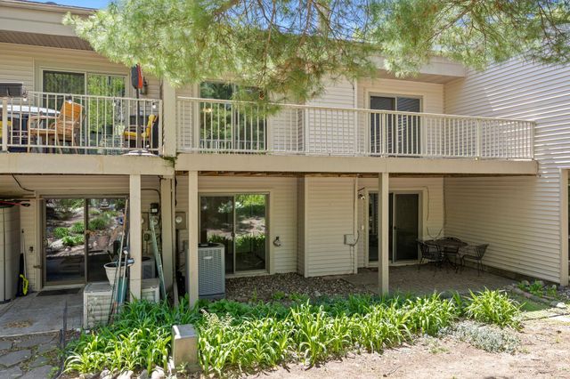 8405 137th Court, Apple Valley, MN 55124