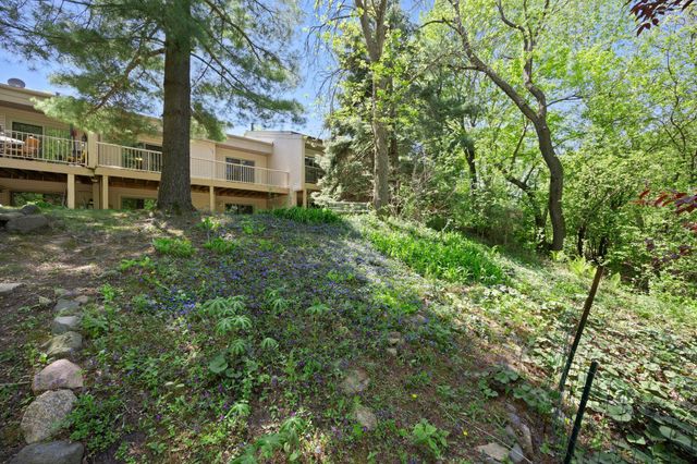 8405 137th Court, Apple Valley, MN 55124