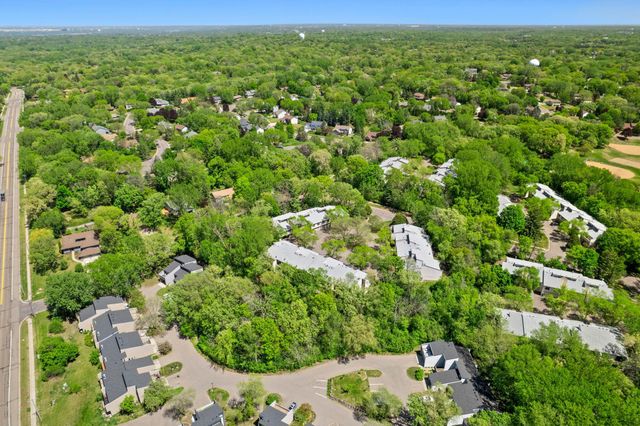 8405 137th Court, Apple Valley, MN 55124