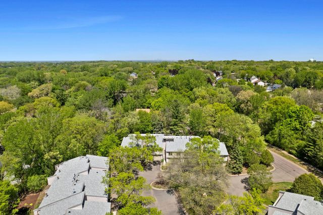8405 137th Court, Apple Valley, MN 55124