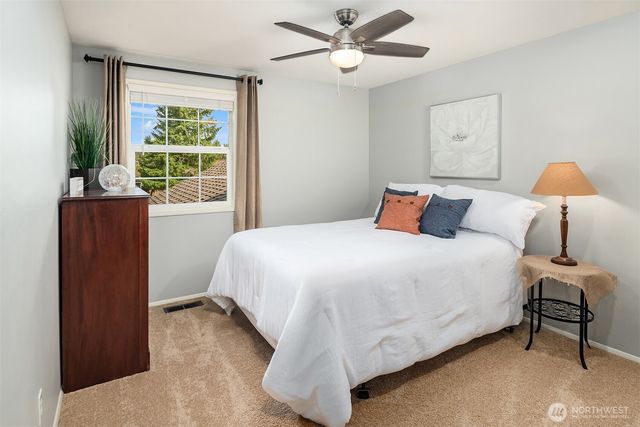 4079 240th Place SE, Sammamish, WA 98029