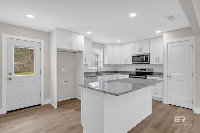 11381 S Normandy Drive, Semmes, AL 36575