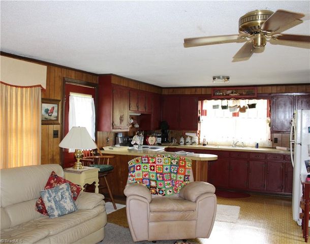 2541 Collinstown Road, Westfield, NC 27053