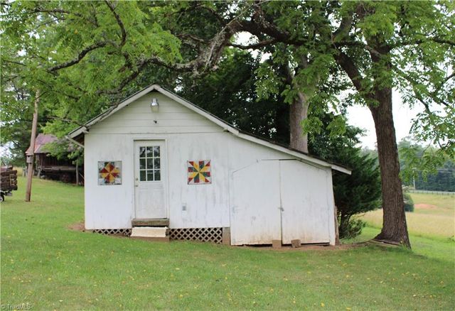 2541 Collinstown Road, Westfield, NC 27053