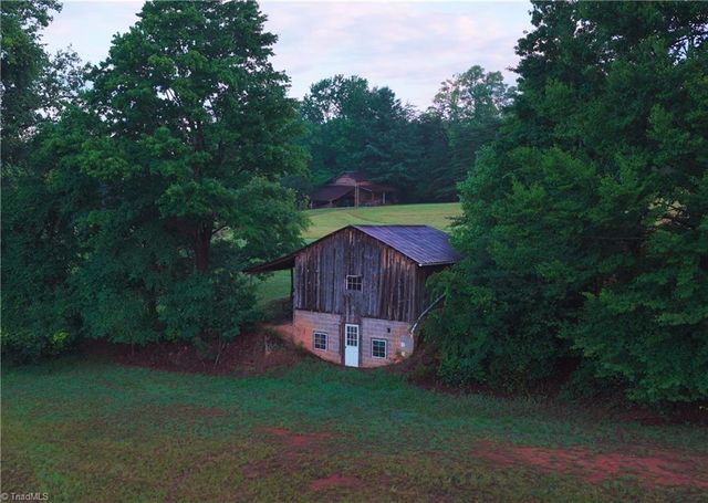 2541 Collinstown Road, Westfield, NC 27053