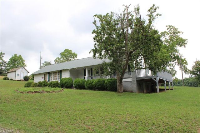 2541 Collinstown Road, Westfield, NC 27053