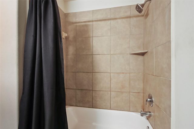 17922 Silver Bend Drive, Humble, TX 77346