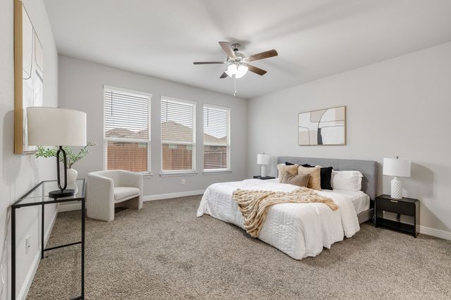 1132 Gillespie Dr, Justin, TX 76247