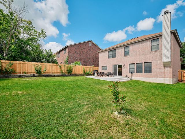 11301 Crest Meadow LN, Austin, TX 78748