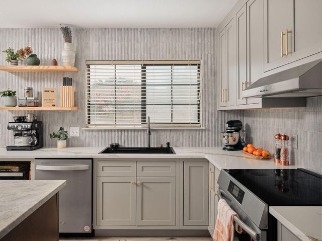 11301 Crest Meadow LN, Austin, TX 78748