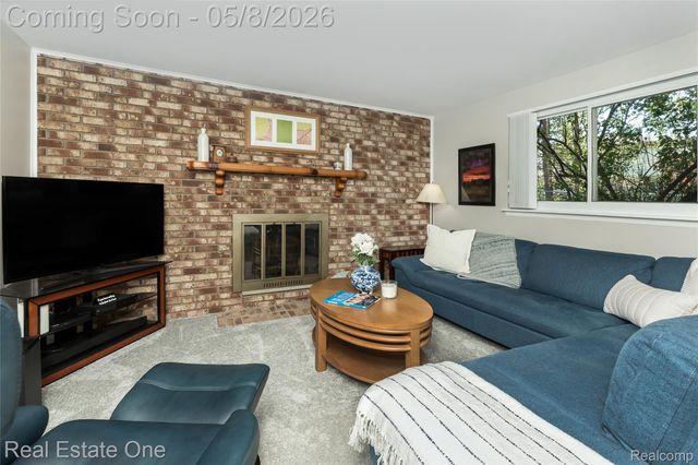 4749 Parkridge Drive, Waterford Charter Township, MI 48329